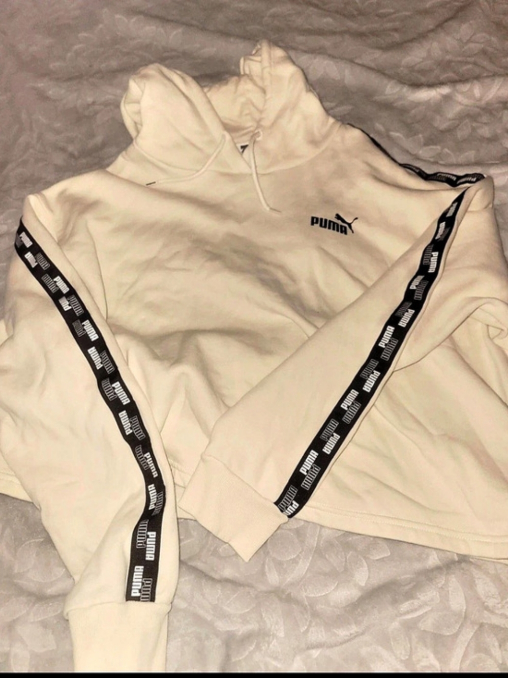 Puma Amplified Cropped Hoodie Logo Tape Cream Medium